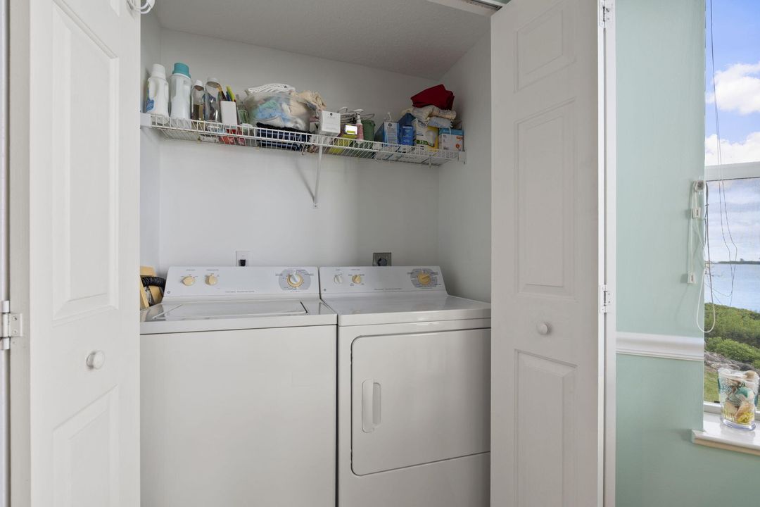 For Sale: $629,900 (2 beds, 2 baths, 1204 Square Feet)