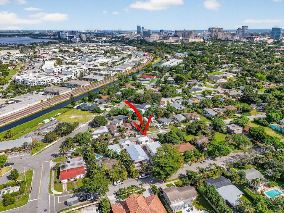 For Sale: $1,950,000 (4 beds, 3 baths, 2112 Square Feet)