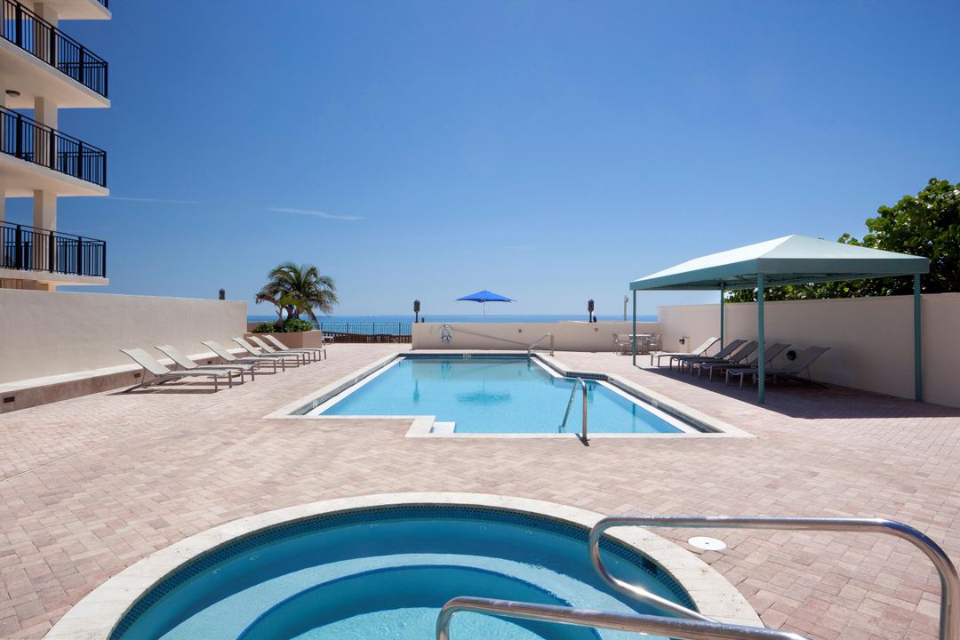 For Sale: $2,295,000 (3 beds, 2 baths, 2100 Square Feet)