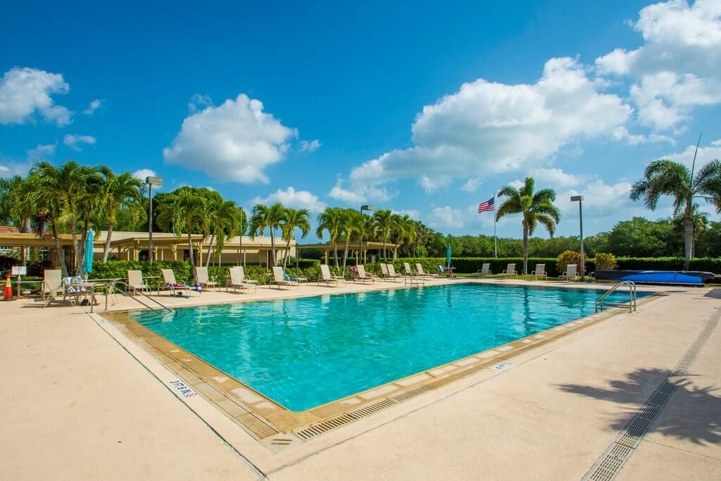 待售: $125,000 (2 贝兹, 2 浴室, 1000 平方英尺)