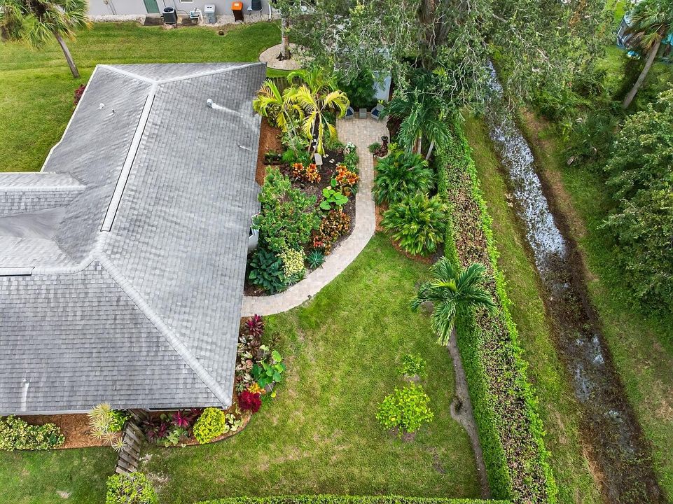 Под контрактом: $339,000 (3 спален, 2 ванн, 1440 Квадратных фут)