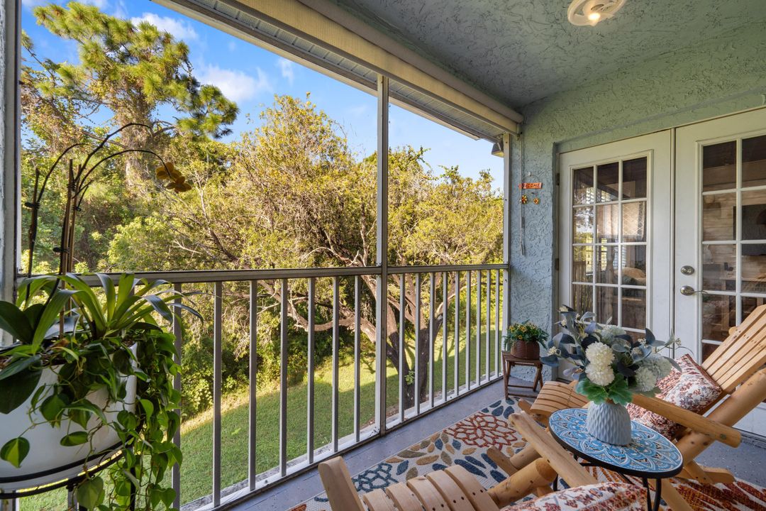 待售: $240,000 (2 贝兹, 2 浴室, 874 平方英尺)