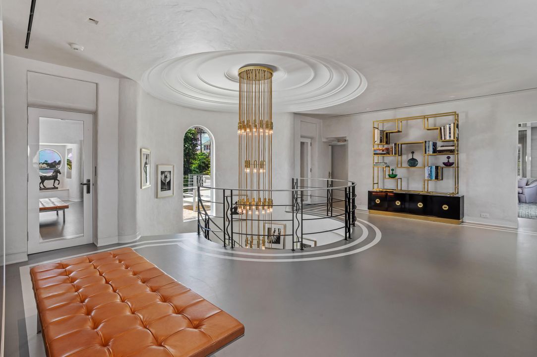 For Sale: $24,950,000 (6 beds, 7 baths, 6212 Square Feet)