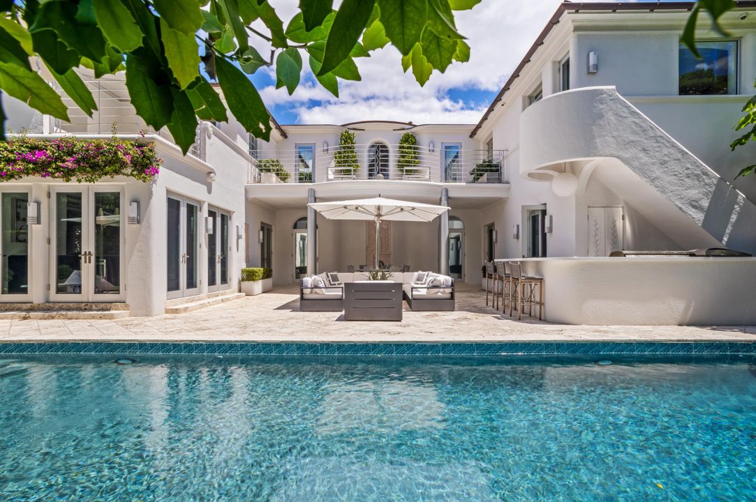 For Sale: $24,950,000 (6 beds, 7 baths, 6212 Square Feet)