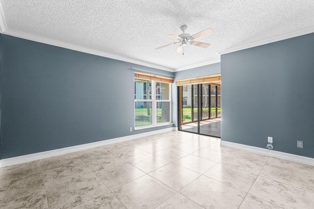 Activo con contrato: $329,000 (2 camas, 1 baños, 999 Pies cuadrados)