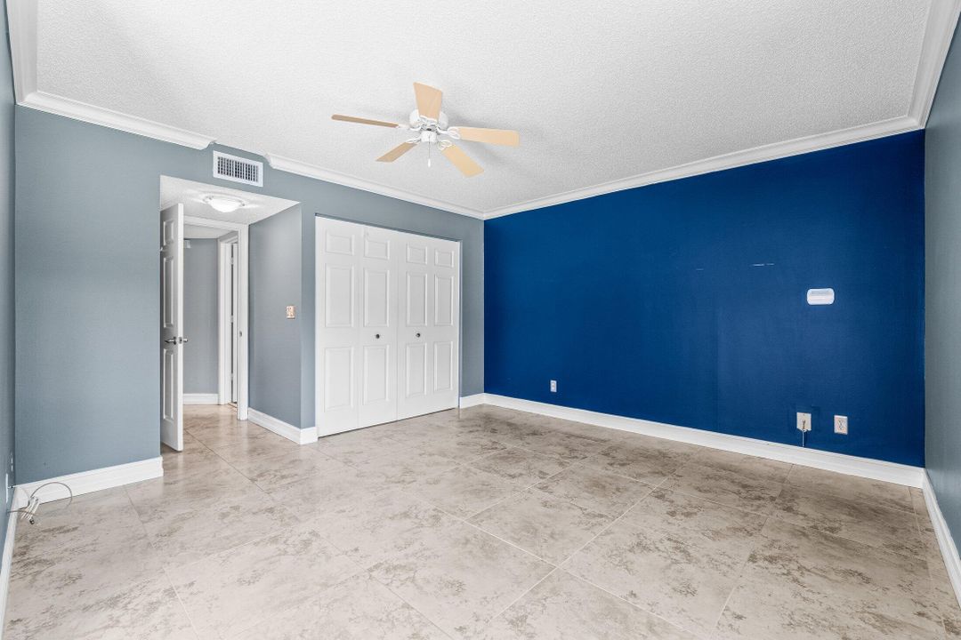 Activo con contrato: $329,000 (2 camas, 1 baños, 999 Pies cuadrados)