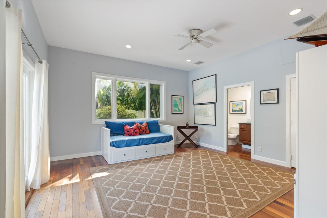 For Sale: $2,287,000 (6 beds, 5 baths, 3740 Square Feet)