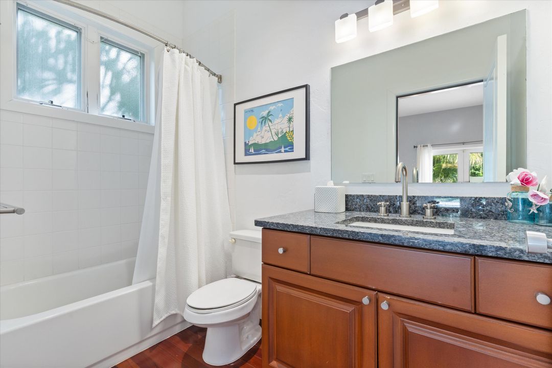 For Sale: $2,287,000 (6 beds, 5 baths, 3740 Square Feet)