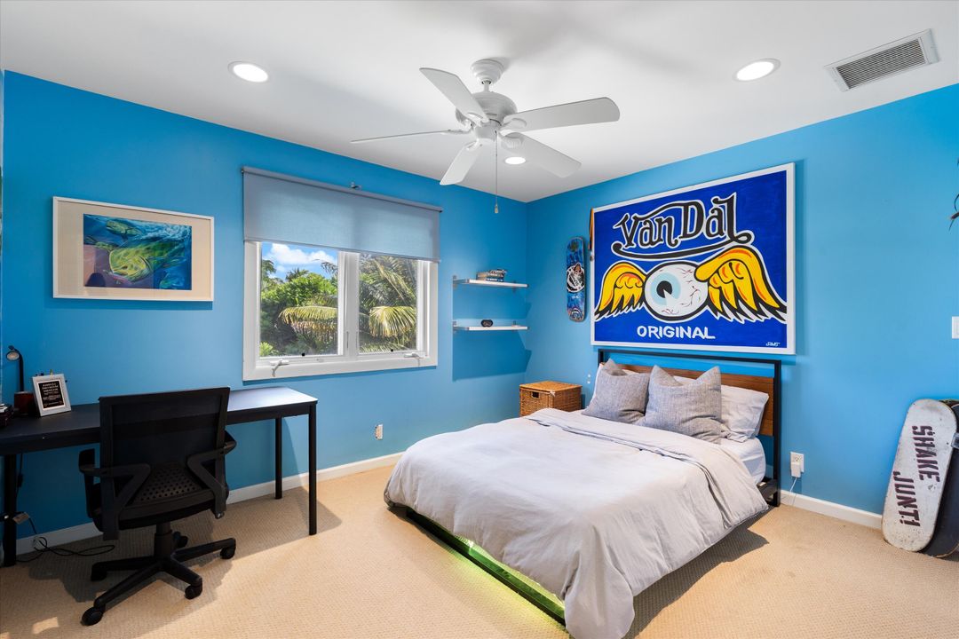 For Sale: $2,287,000 (6 beds, 5 baths, 3740 Square Feet)