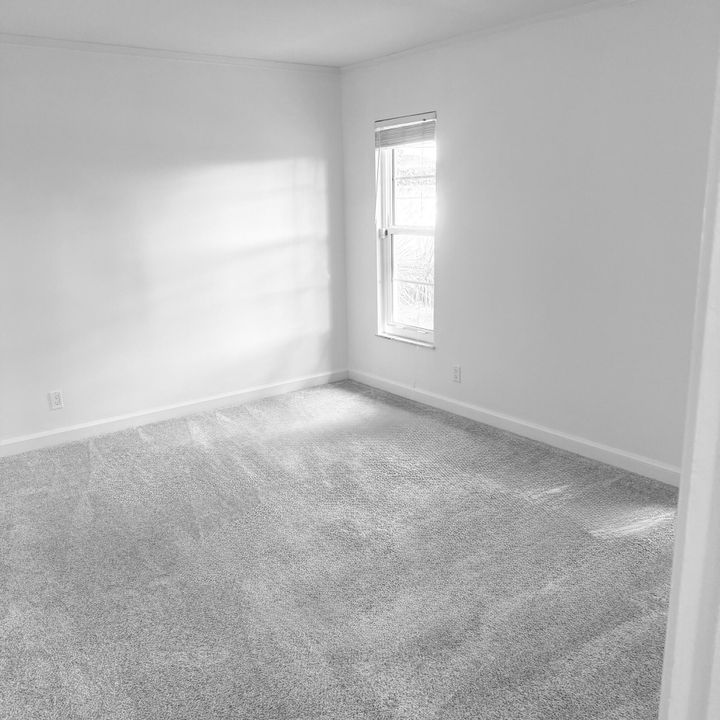 На продажу: $330,000 (2 спален, 2 ванн, 1102 Квадратных фут)