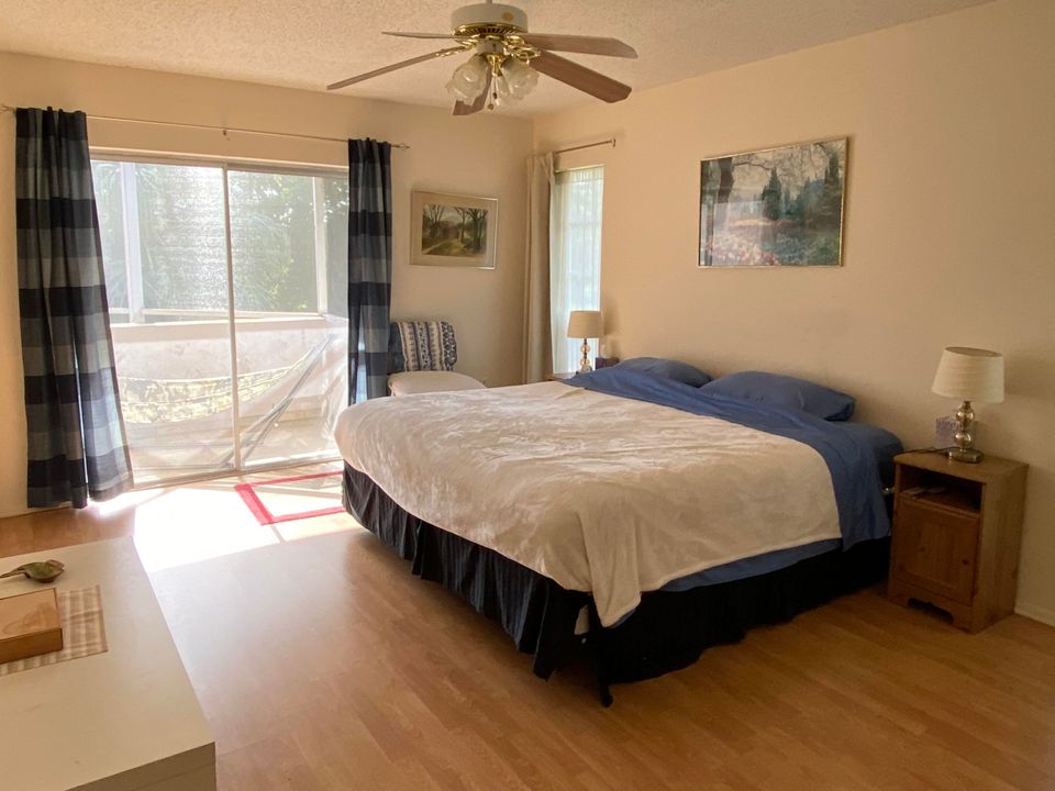 На продажу: $154,950 (2 спален, 2 ванн, 1080 Квадратных фут)