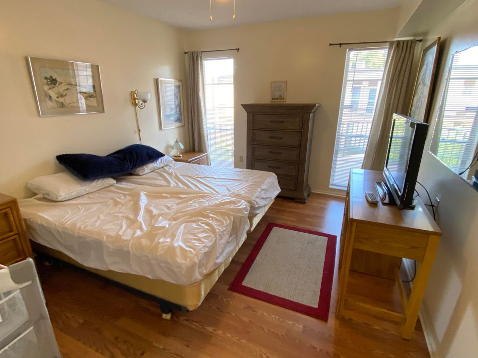 На продажу: $154,950 (2 спален, 2 ванн, 1080 Квадратных фут)