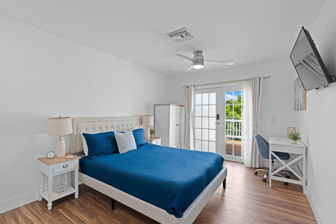 待售: $1,100,000 (5 贝兹, 5 浴室, 2534 平方英尺)