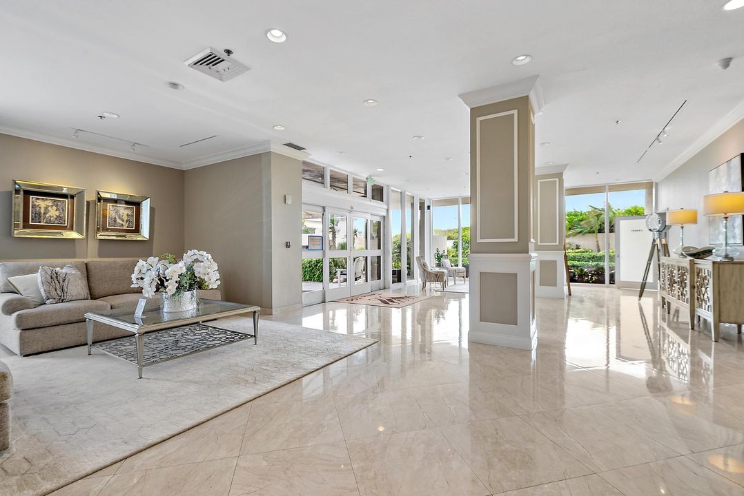 For Sale: $1,200,000 (2 beds, 2 baths, 1435 Square Feet)