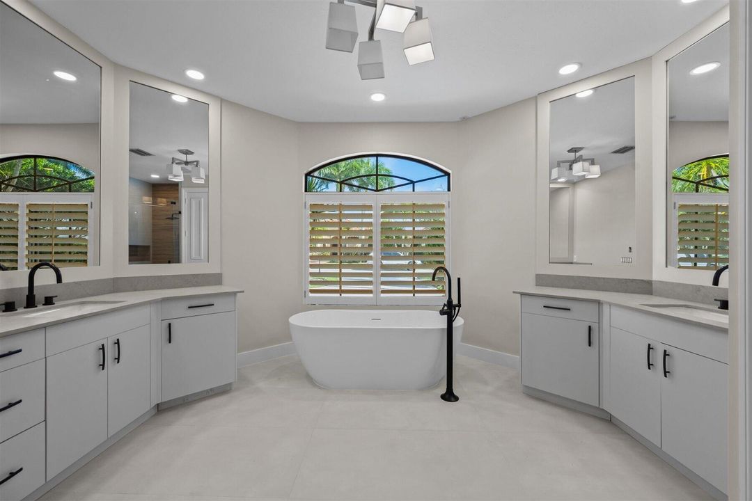 Active With Contract: $18,000 (3 beds, 3 baths, 3084 Square Feet)