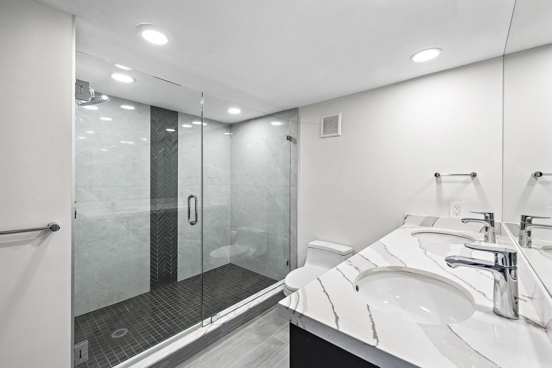 For Sale: $1,200,000 (2 beds, 2 baths, 1435 Square Feet)