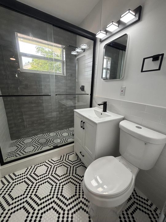 For Rent: $1,595 (1 beds, 1 baths, 450 Square Feet)