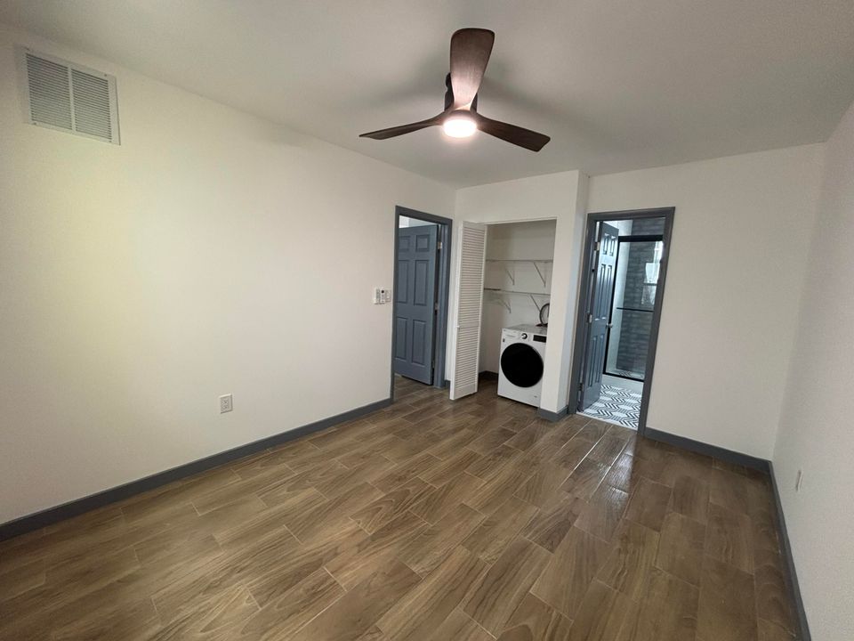 For Rent: $1,595 (1 beds, 1 baths, 450 Square Feet)