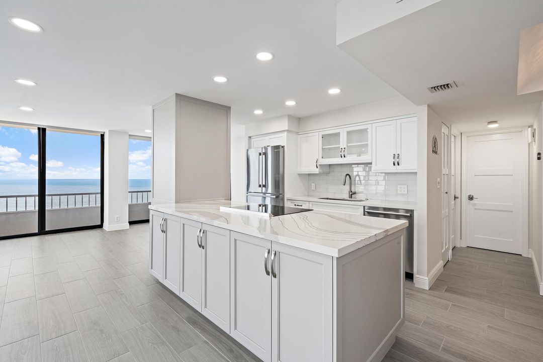For Sale: $1,200,000 (2 beds, 2 baths, 1435 Square Feet)