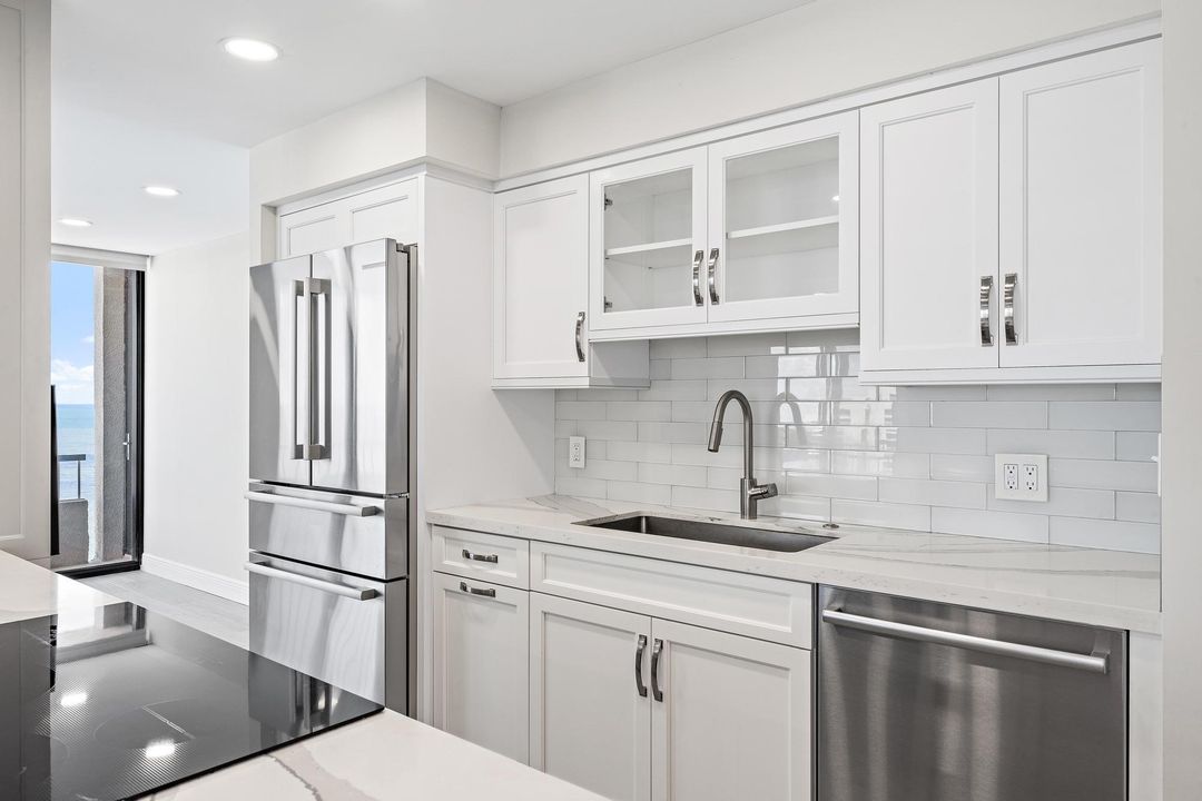 For Sale: $1,200,000 (2 beds, 2 baths, 1435 Square Feet)