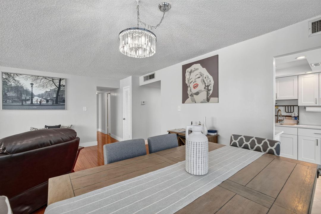 For Sale: $249,000 (2 beds, 2 baths, 1605 Square Feet)