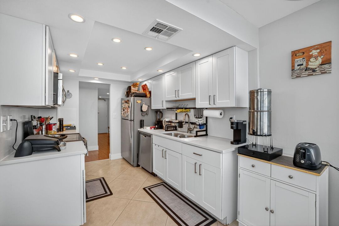 For Sale: $249,000 (2 beds, 2 baths, 1605 Square Feet)