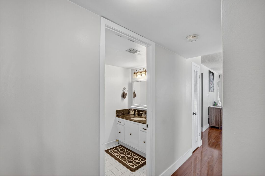 For Sale: $249,000 (2 beds, 2 baths, 1605 Square Feet)