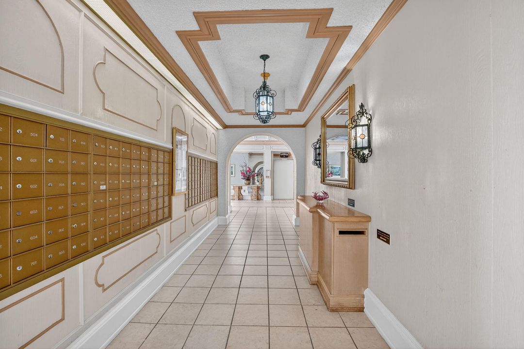 For Sale: $249,000 (2 beds, 2 baths, 1605 Square Feet)