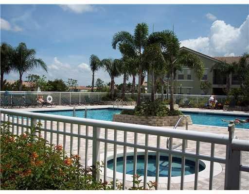 На продажу: $199,999 (3 спален, 2 ванн, 1467 Квадратных фут)