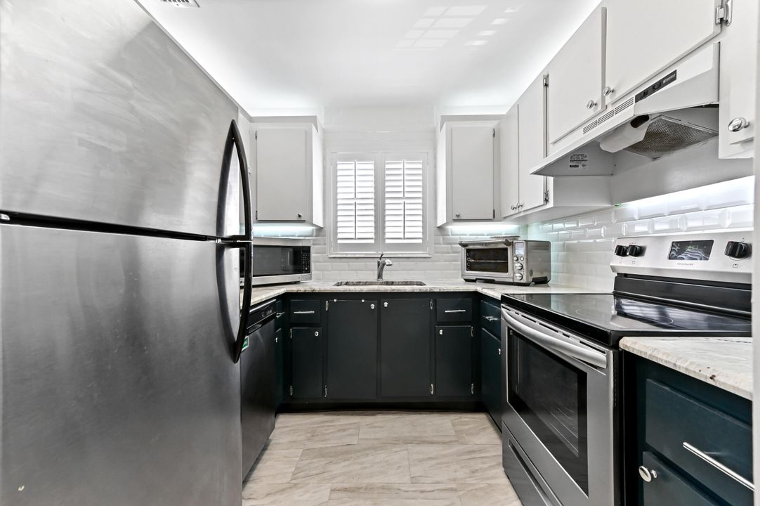 待售: $169,900 (2 贝兹, 2 浴室, 1089 平方英尺)