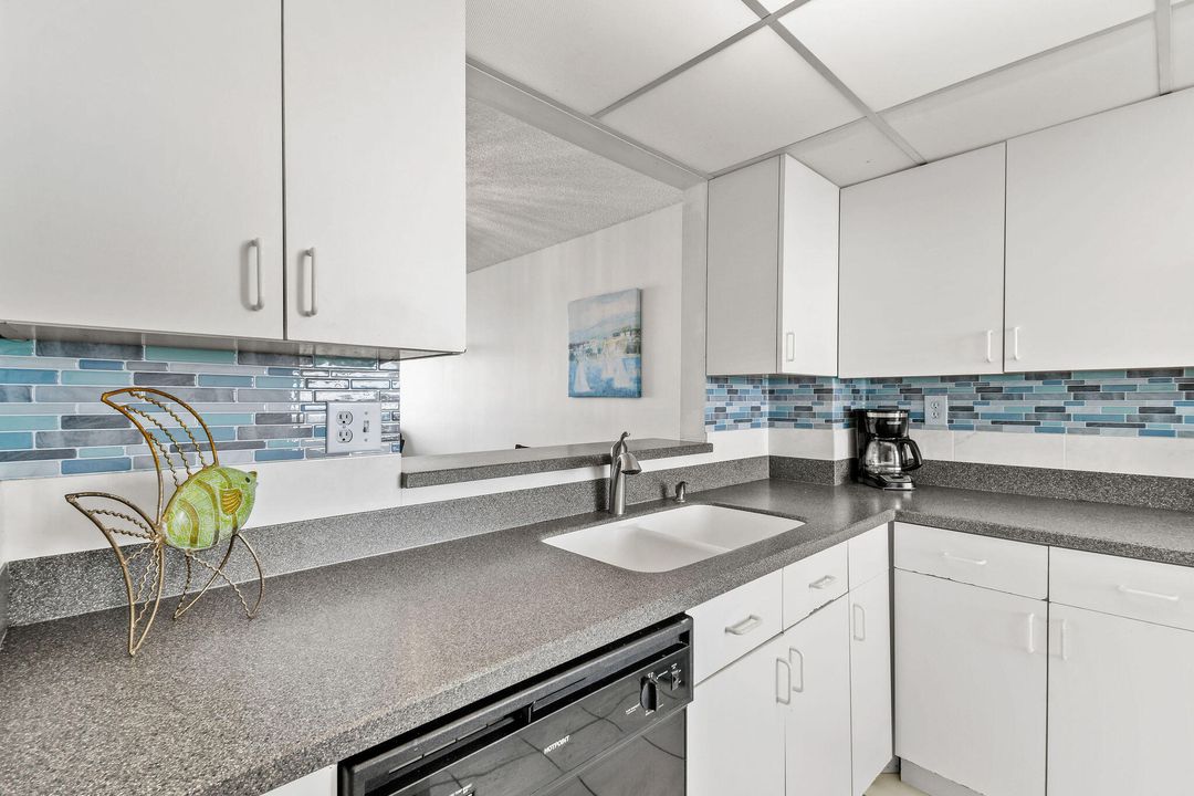 En Venta: $355,000 (2 camas, 2 baños, 1023 Pies cuadrados)