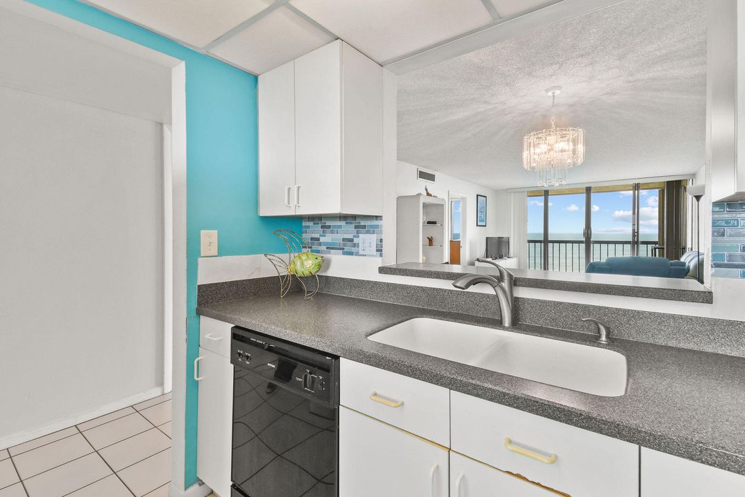 En Venta: $355,000 (2 camas, 2 baños, 1023 Pies cuadrados)