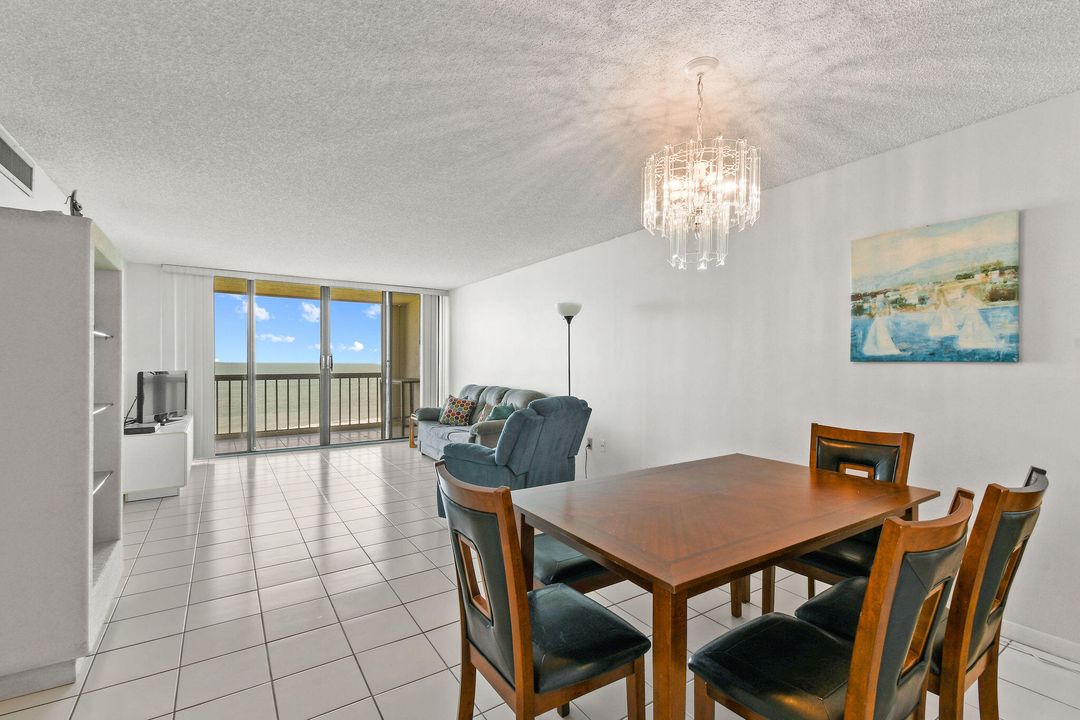 En Venta: $355,000 (2 camas, 2 baños, 1023 Pies cuadrados)