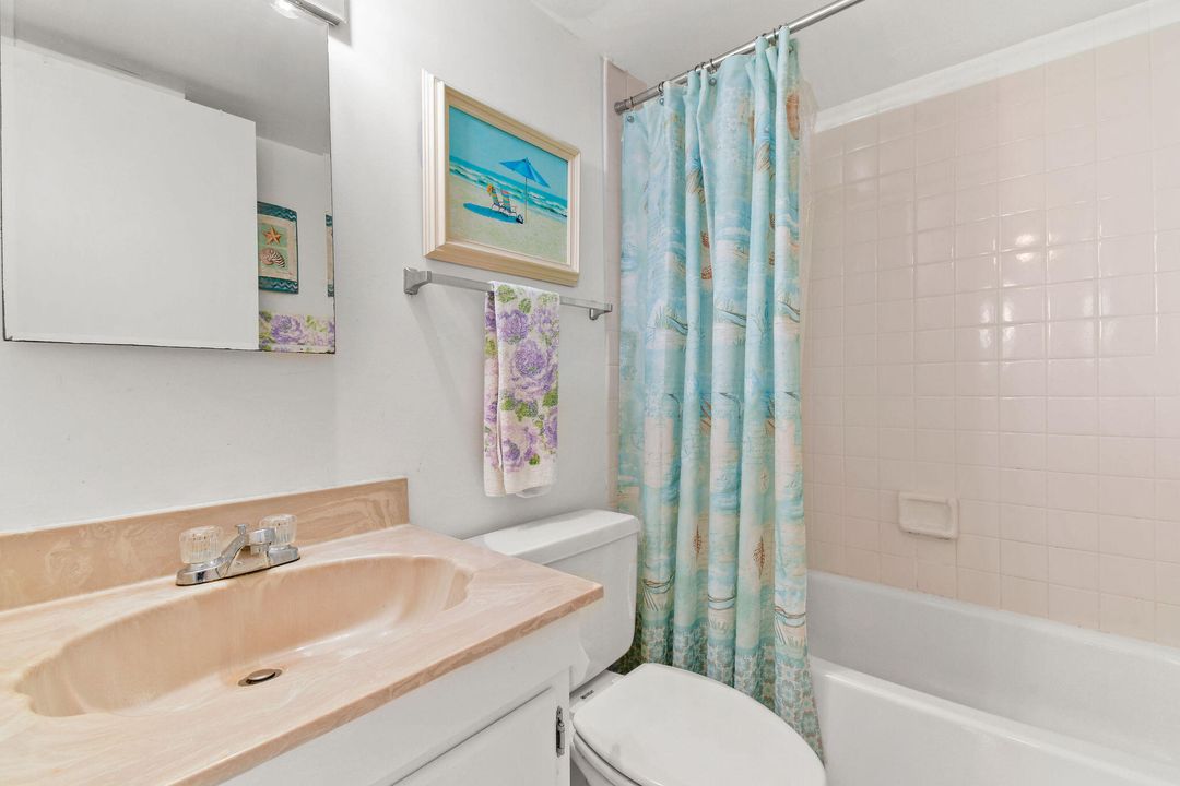 En Venta: $355,000 (2 camas, 2 baños, 1023 Pies cuadrados)