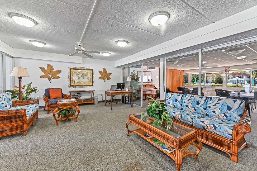 待售: $169,900 (2 贝兹, 2 浴室, 1089 平方英尺)