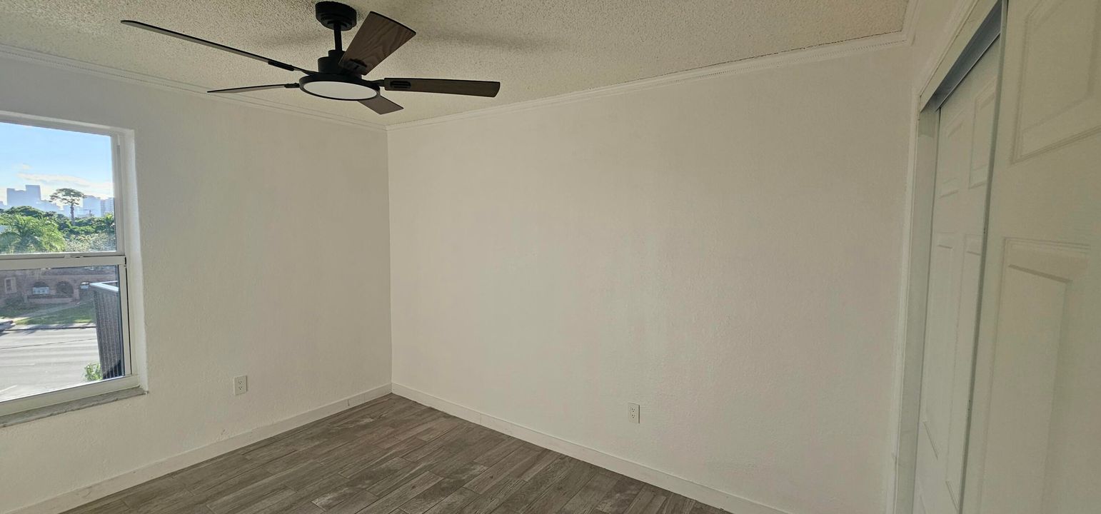 出租: $2,200 (2 贝兹, 1 浴室, 790 平方英尺)