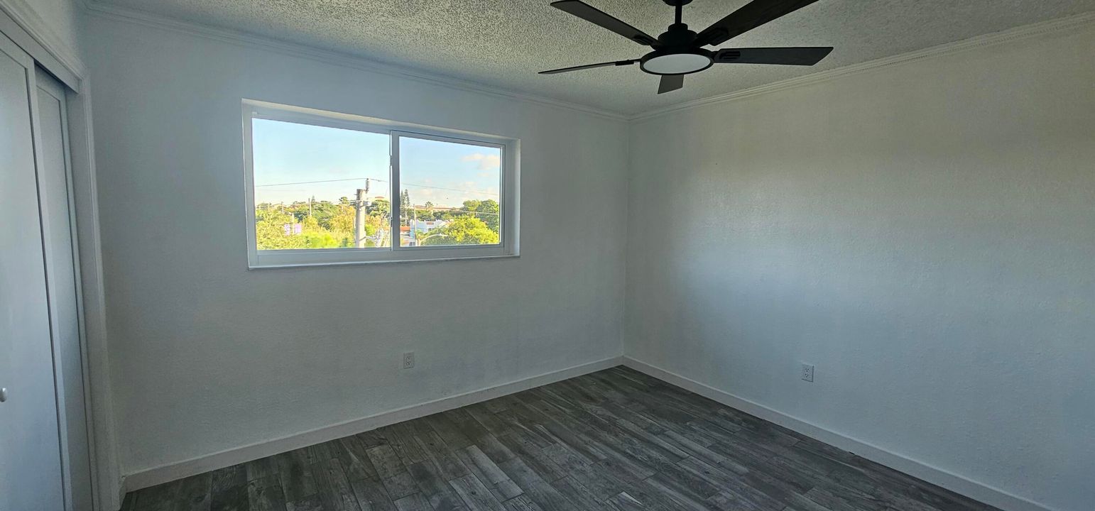 出租: $2,200 (2 贝兹, 1 浴室, 790 平方英尺)