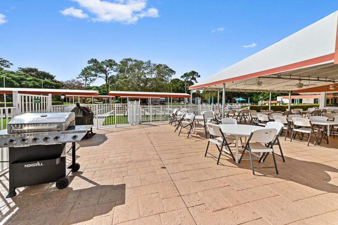 待售: $169,900 (2 贝兹, 2 浴室, 1089 平方英尺)