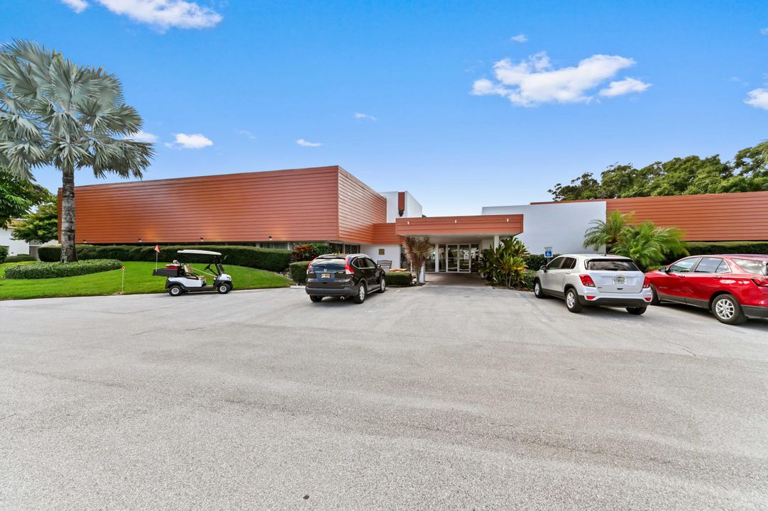 待售: $169,900 (2 贝兹, 2 浴室, 1089 平方英尺)