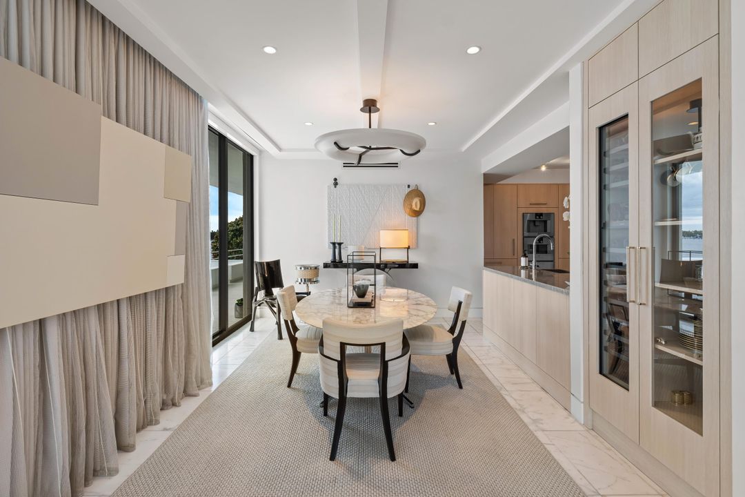 For Sale: $2,695,000 (2 beds, 2 baths, 1949 Square Feet)