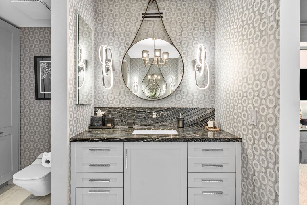 For Sale: $2,695,000 (2 beds, 2 baths, 1949 Square Feet)