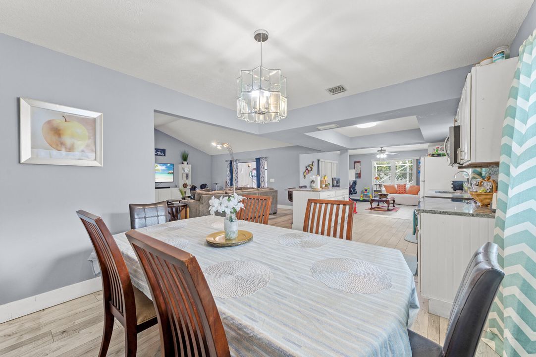 Active With Contract: $520,000 (3 beds, 2 baths, 2024 Square Feet)