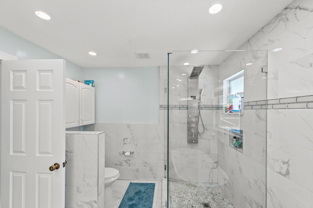 Active With Contract: $520,000 (3 beds, 2 baths, 2024 Square Feet)