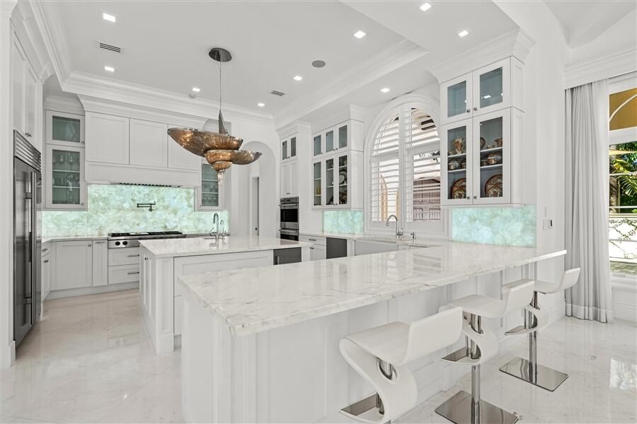 待售: $12,499,000 (5 贝兹, 4 浴室, 6490 平方英尺)