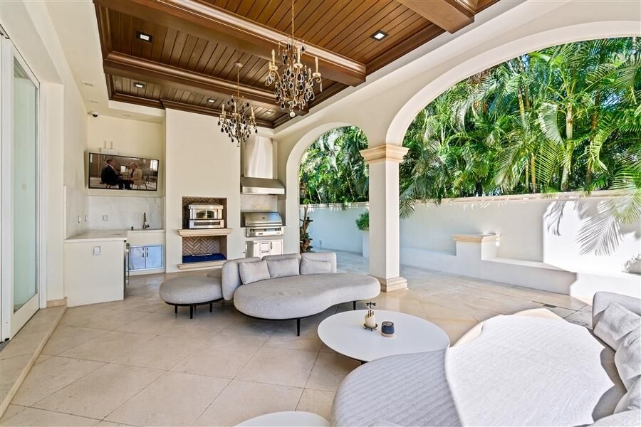 待售: $12,499,000 (5 贝兹, 4 浴室, 6490 平方英尺)