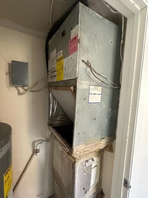 待售: $216,000 (2 贝兹, 1 浴室, 800 平方英尺)