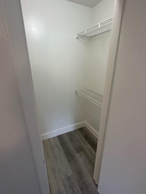 待售: $216,000 (2 贝兹, 1 浴室, 800 平方英尺)