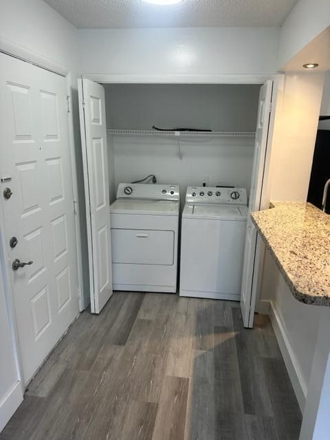 待售: $216,000 (2 贝兹, 1 浴室, 800 平方英尺)