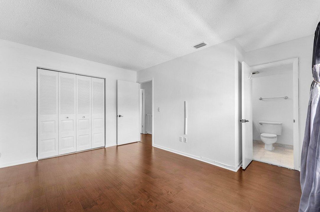 For Rent: $3,000 (2 beds, 2 baths, 1540 Square Feet)