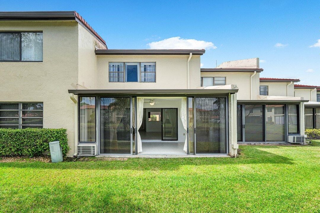 For Rent: $3,000 (2 beds, 2 baths, 1540 Square Feet)